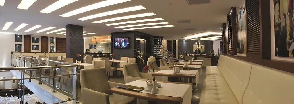 Blanca Hotel Esmirna