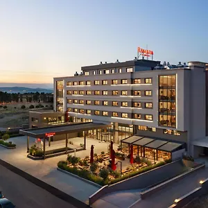 فندق Ramada By Wyndham Aliaga