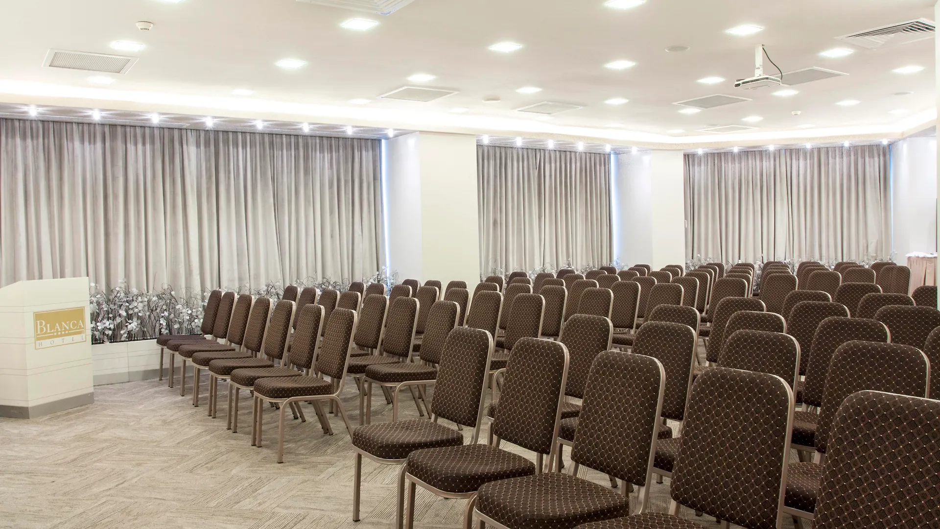 Blanca Hotel İzmir
